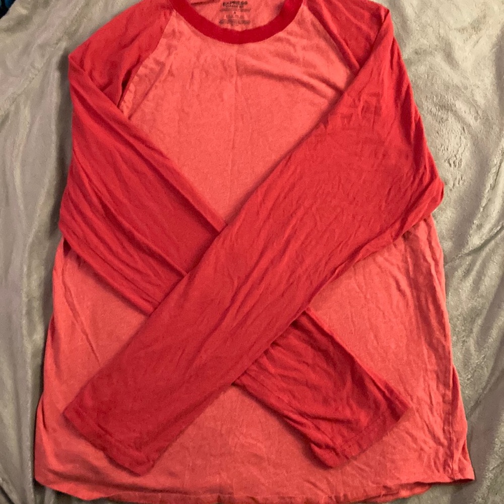 Brand : Express long sleeve shirt. Size: Small color: Red